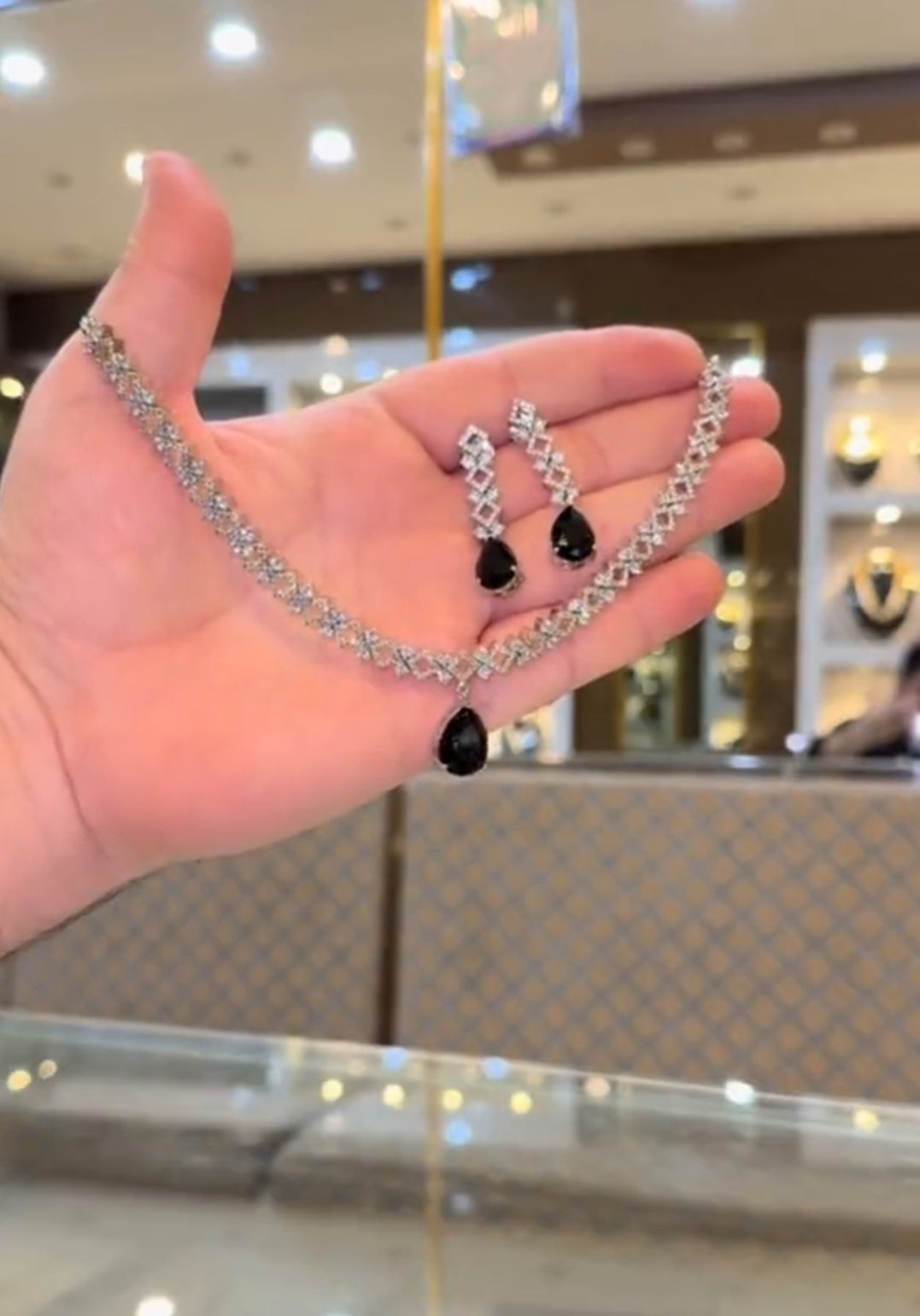 Zircon Stone Art | Vilorious